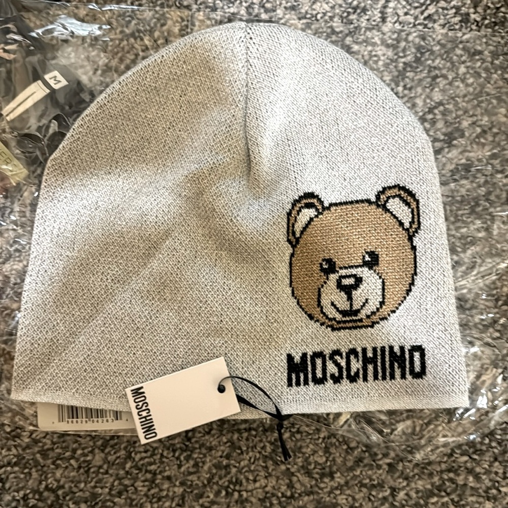 Moschino beanie silver